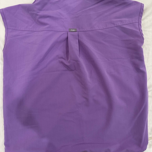 Figs lilac dawn Rafaela top and Yola bottoms - Picture 2 of 7